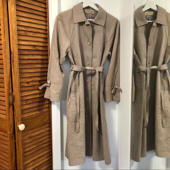 Count Romi Jackets & Blazers - ❗️MOVING SALE❗️Vintage Ultrasuede Coat